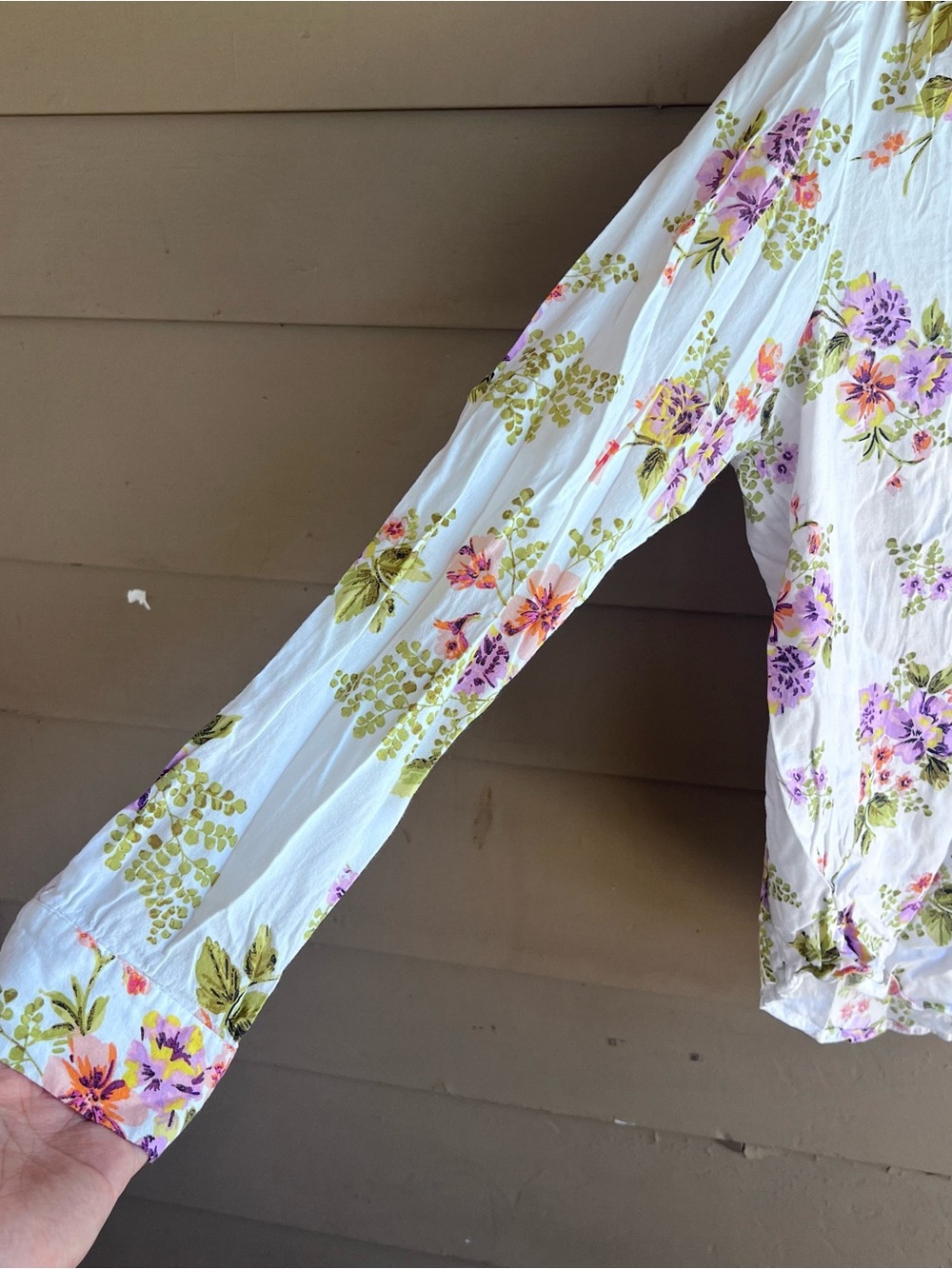 Lauren Conrad Floral Button Down Shirt Size M - Picture 3 of 5